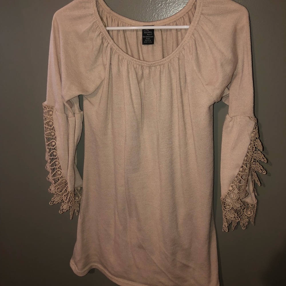 Adorable smock style shirt